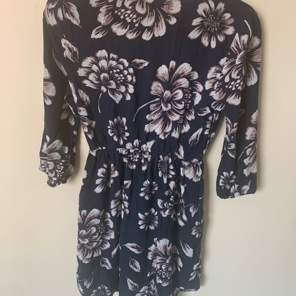 Band of Gypsies Navy Floral Print Boho 3/4 Sleeve Mini Dress SZ M - Picture 5 of 6